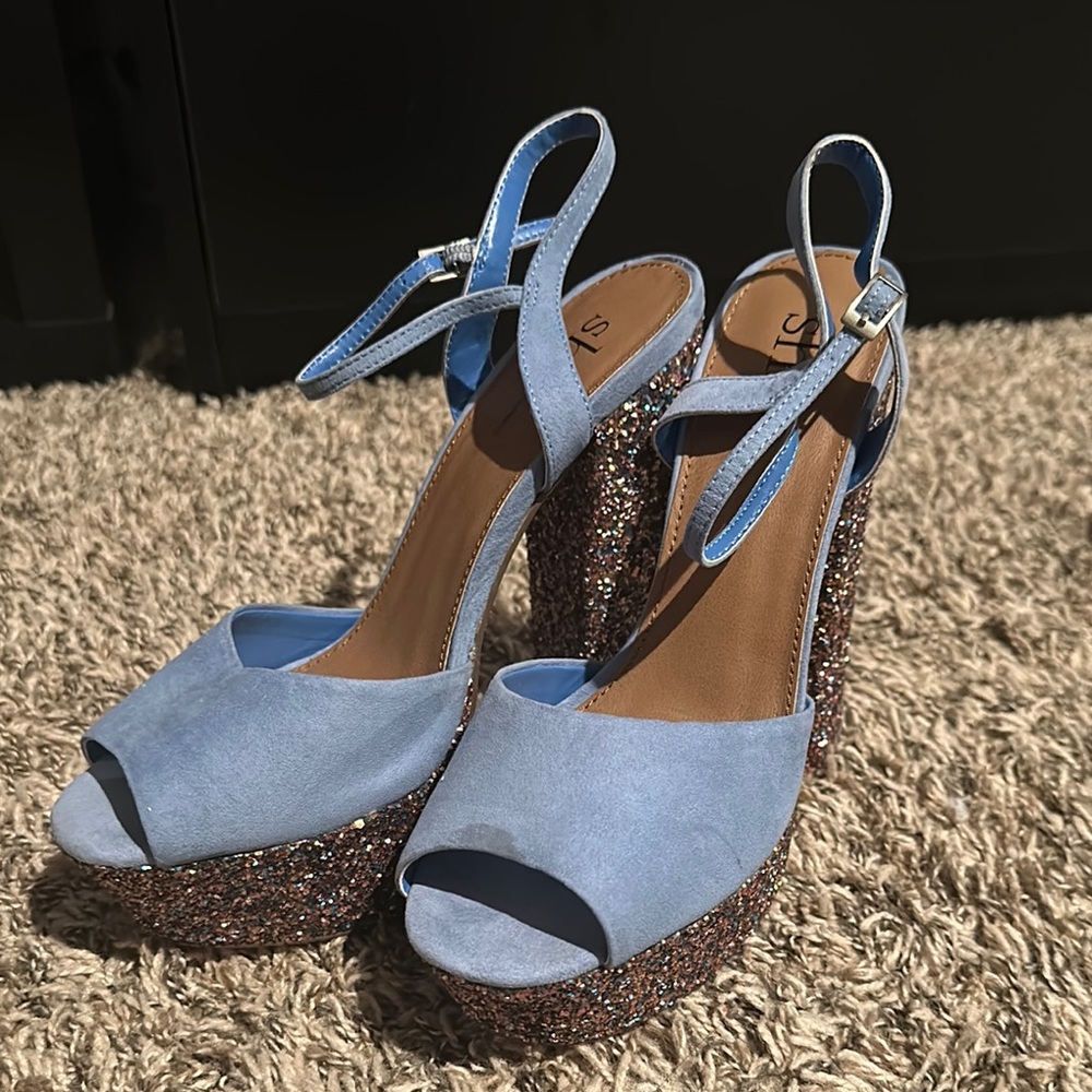 Blue Platform Heels with Glitter Sole
